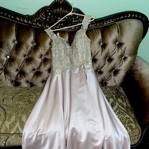 Blush pink xscape wedding/bridesmaid dress,size 10